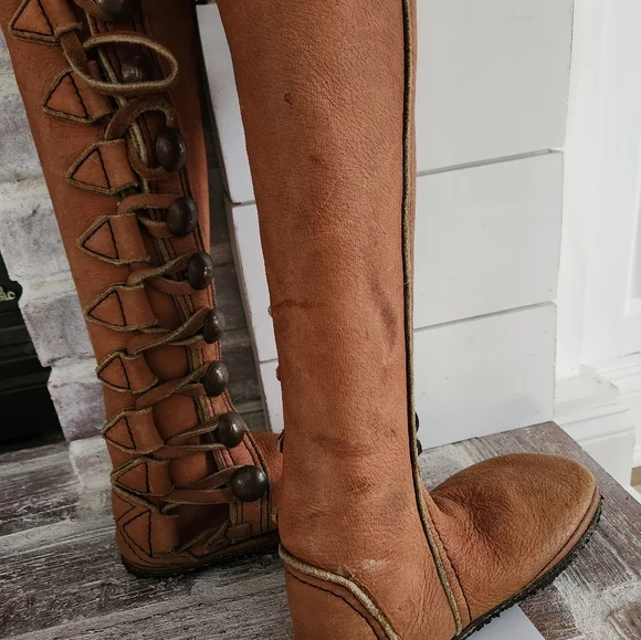 Genuine Leather Moccasin Boots with wool inserts on footbed - Picture 5 of 14